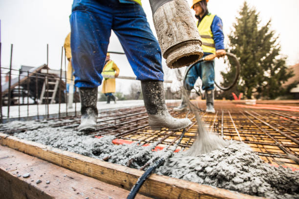 Best Commercial Concrete Contractor  in Belle, MO